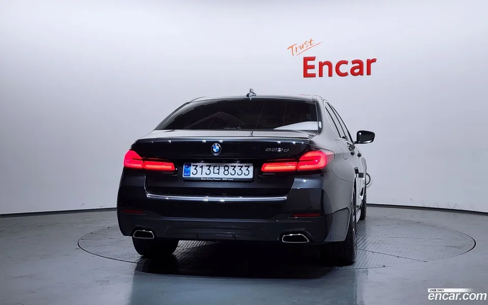 BMW 5 Series 523d M 2023 — миниатюра 4