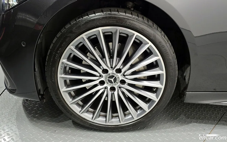 Mercedes-Benz C-Class C300 AMG Line 2022 — миниатюра 2