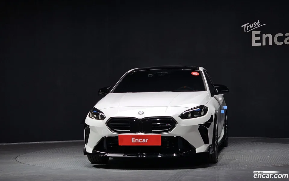 BMW 1 Series M135 xDrive 2025 — thumbnail 3