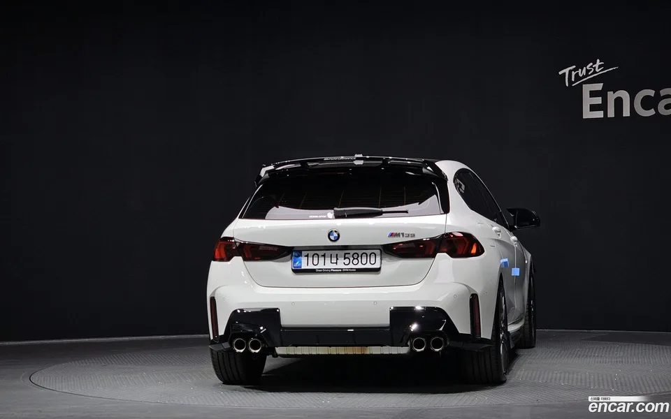 BMW 1 Series M135 xDrive 2025 — thumbnail 4