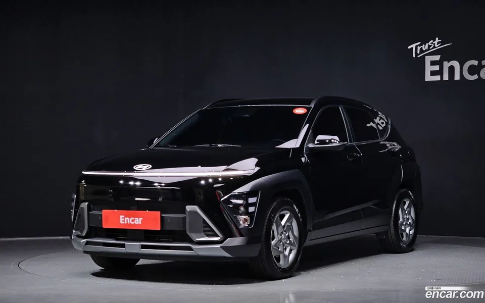 Hyundai Kona 1.6 2WD 2023 — фото 1, купить с доставкой в Москву