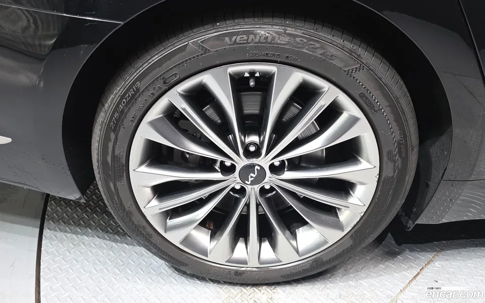Kia K9 3.8 GDI AWD 2022 — миниатюра 5