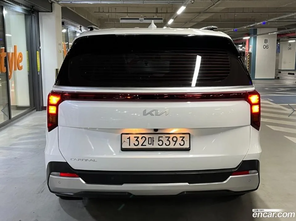 Kia Carnival 9 2024 — миниатюра 2