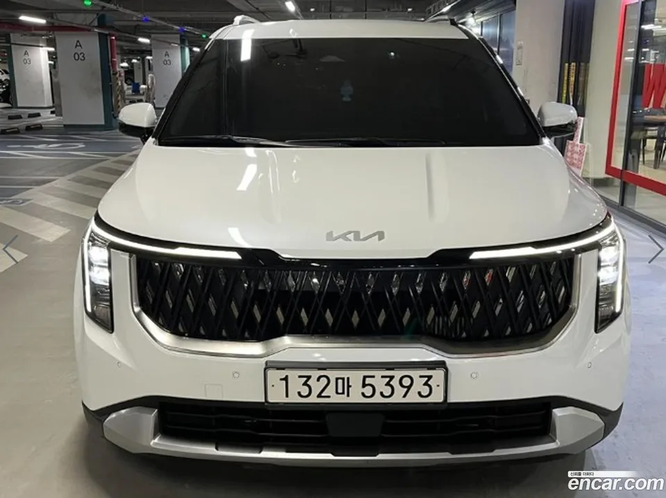 Kia Carnival 9 2024 — фото 1, купить с доставкой в Москву