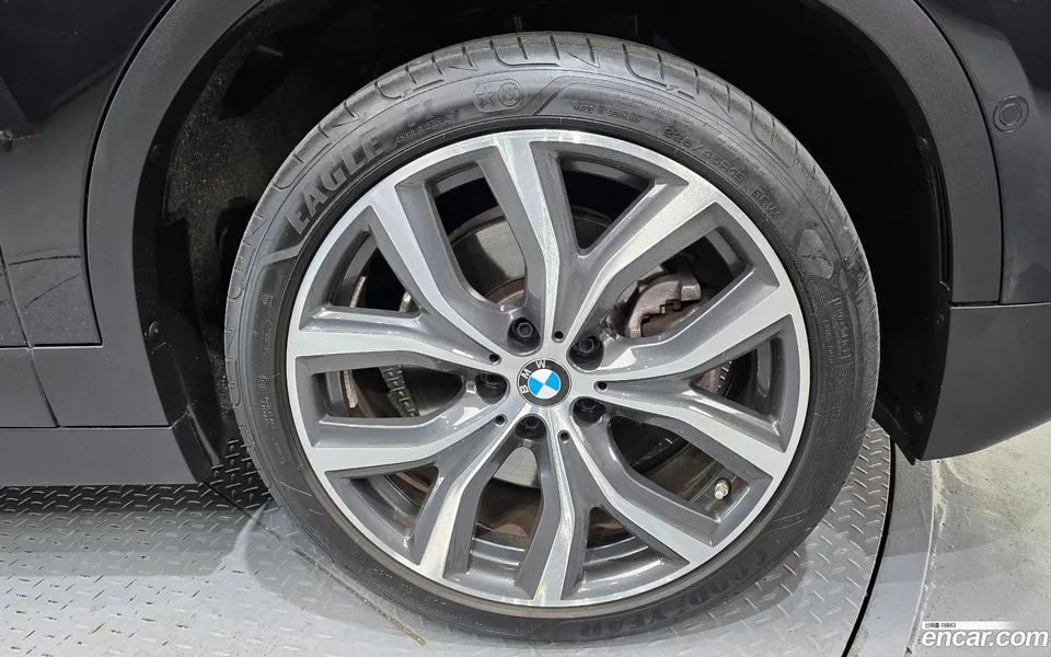 BMW X2 xDrive20i 2022 — миниатюра 2