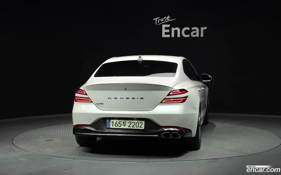 Genesis G70 2.0T 2WD 2022 — миниатюра 4
