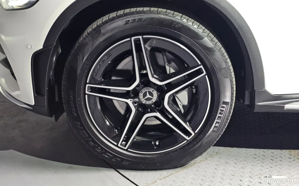 Mercedes-Benz GLC-Class GLC300 4MATIC 2023 — миниатюра 5