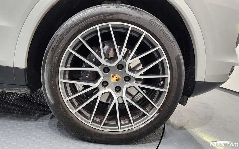 Porsche Cayenne 3.0 2022 — миниатюра 4