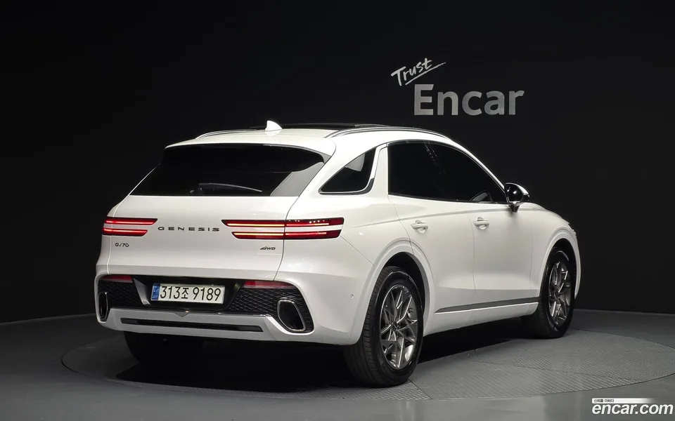 Genesis GV70 2.5T AWD 2023 — миниатюра 2