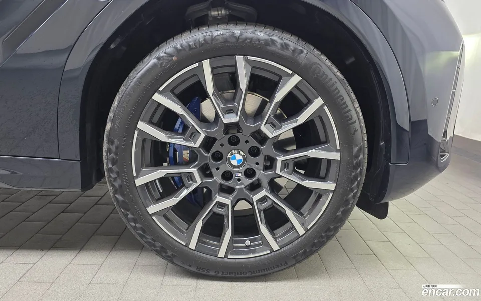 BMW X6 xDrive40i M 2025 — миниатюра 2