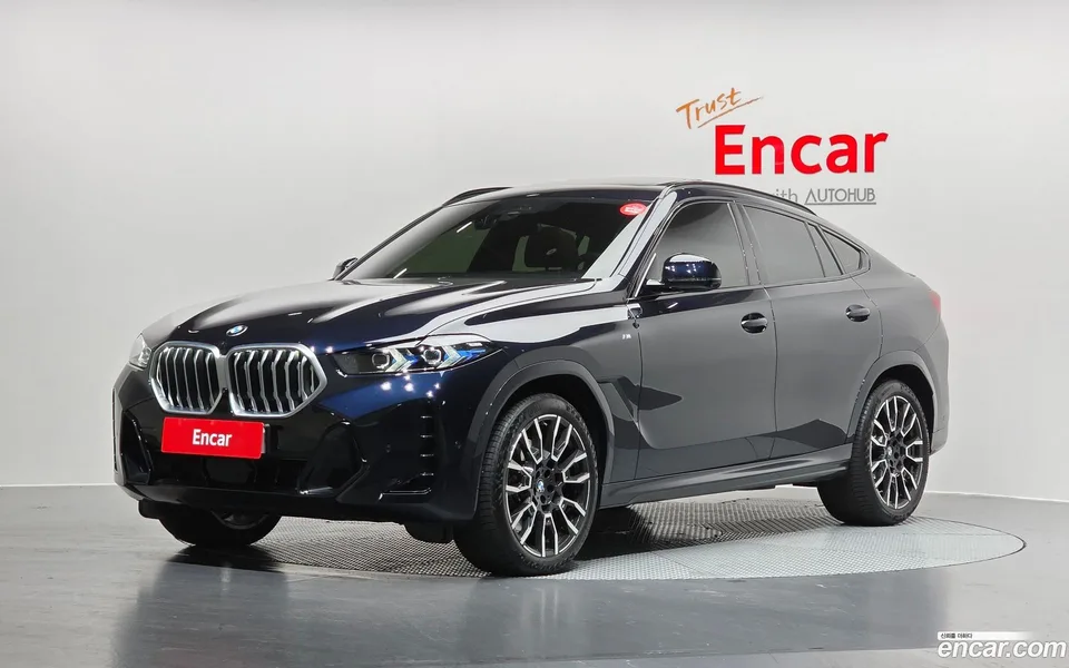 BMW X6 xDrive40i M 2025 — фото 1, купить с доставкой в Москву