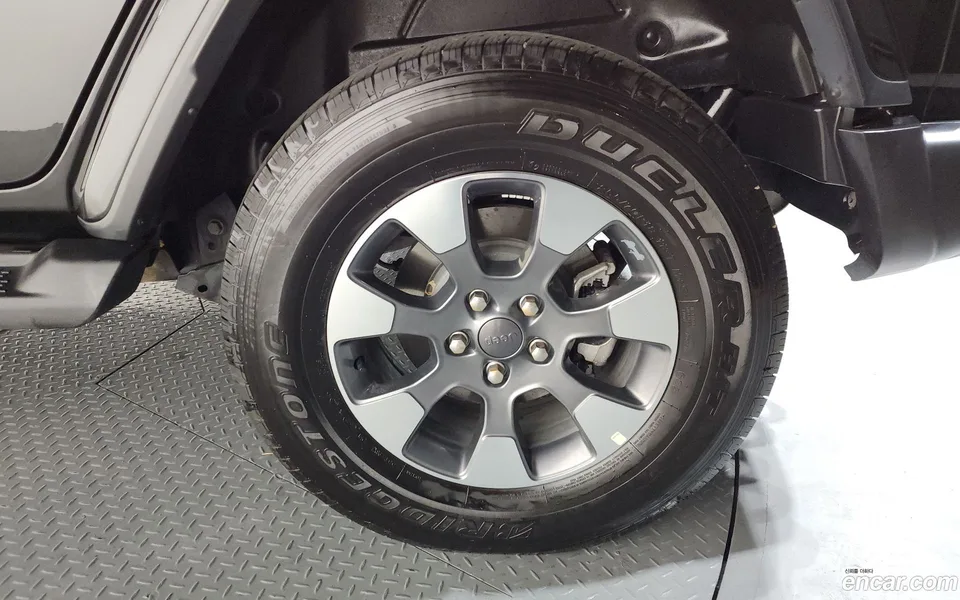 Jeep Wrangler 2.0 4 2022 — миниатюра 2