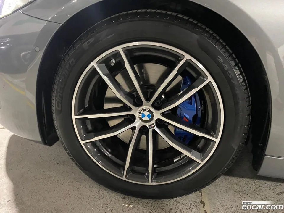 BMW 5 Series 520i M 2022 — миниатюра 5
