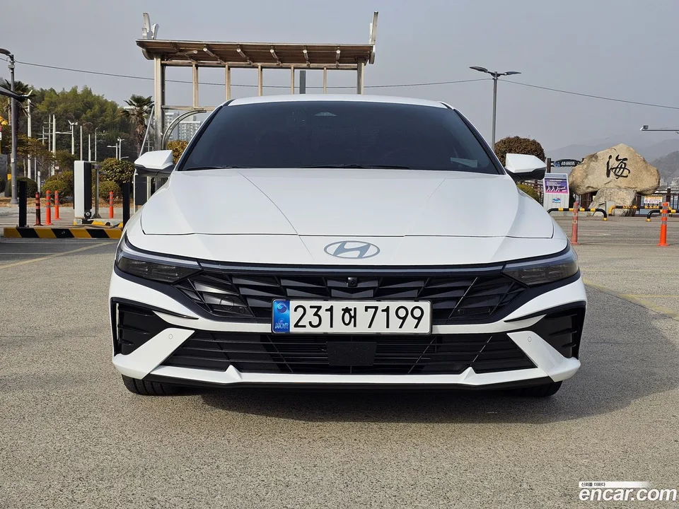 Hyundai Avante CN7 1.6 2025 — фото 1, купить с доставкой в Москву