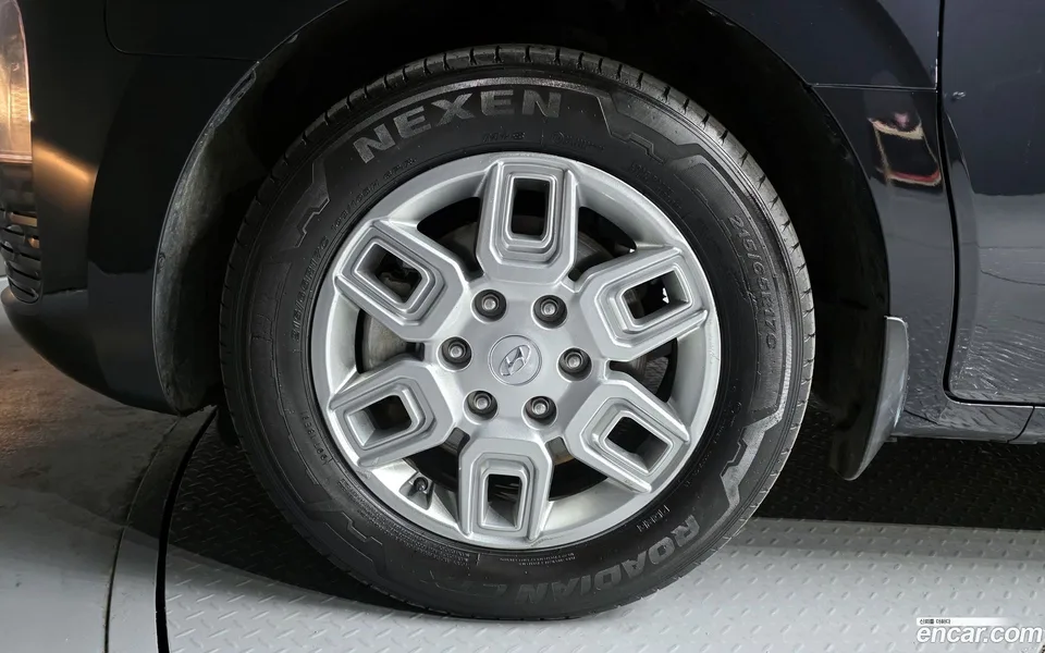 Hyundai Staria 9 2023 — миниатюра 5