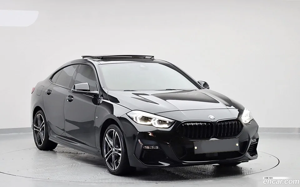 BMW 2 Series Gran Coupe 220i M 2023 — миниатюра 3