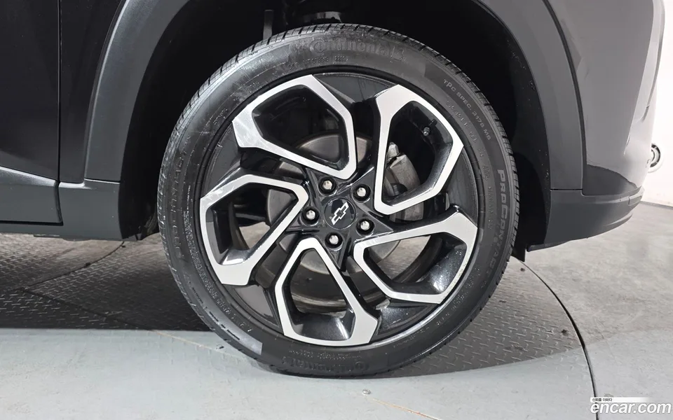 Chevrolet Trax Crossover 1.2 RS 2023 — миниатюра 2