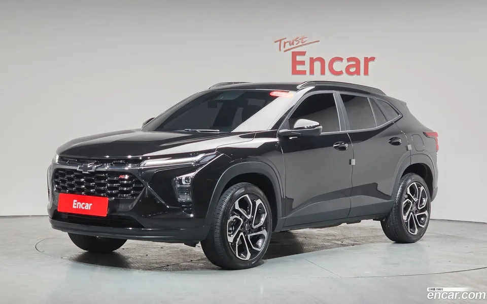 Chevrolet Trax Crossover 1.2 RS 2023 — фото 1, купить с доставкой в Москву