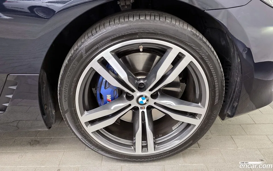 BMW 6 Series GT 630i xDrive M 2022 — миниатюра 2