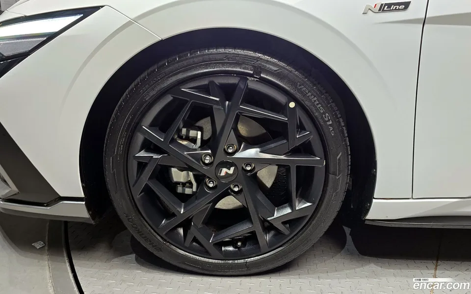 Hyundai Avante CN7 1.6 2024 — миниатюра 2