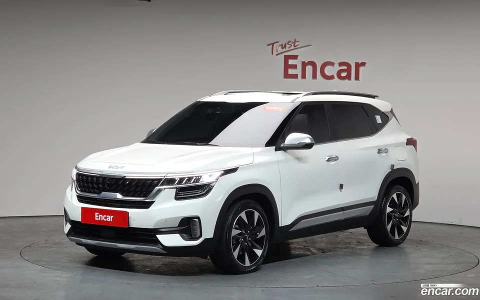 Kia Seltos 1.6 2WD 2022 — фото 1, купить с доставкой в Москву