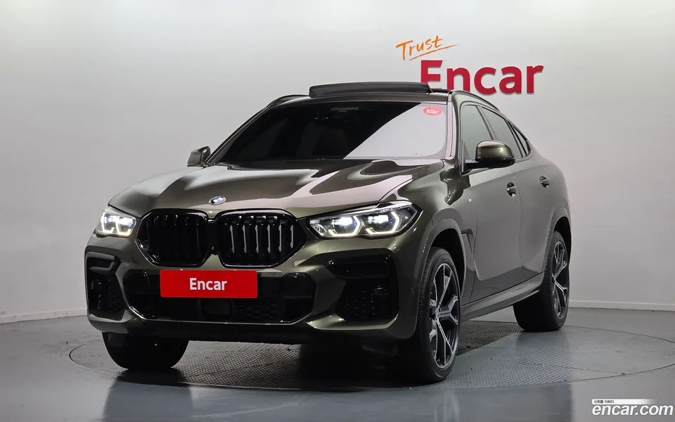 BMW X6 xDrive30d M 2022 — фото 1, купить с доставкой в Москву