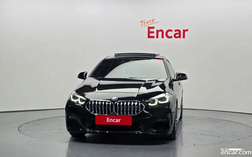 BMW 2 Series Gran Coupe 220i M 2024 — миниатюра 3