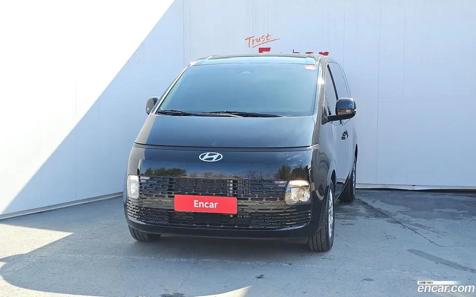 Hyundai Staria 3 2025 — миниатюра 3