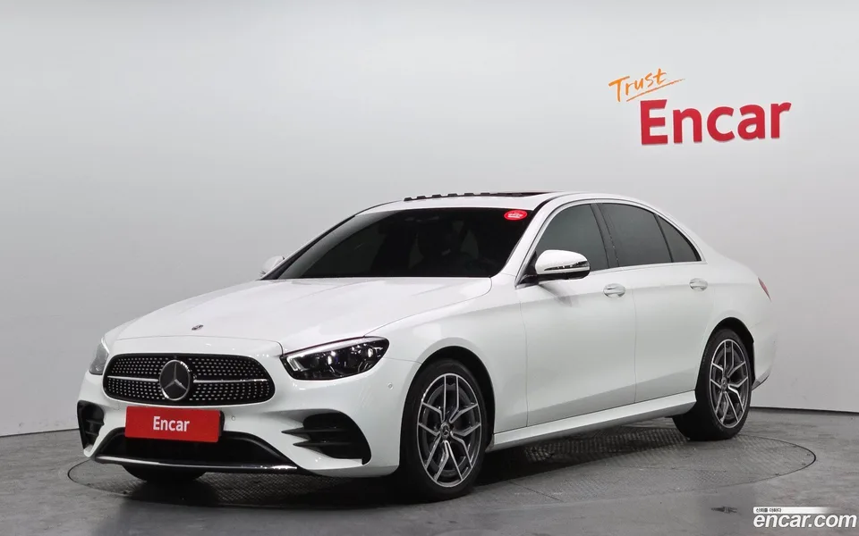 Mercedes-Benz E-Class E220d 4MATIC AMG Line 2022 — фото 1, купить с доставкой в Москву