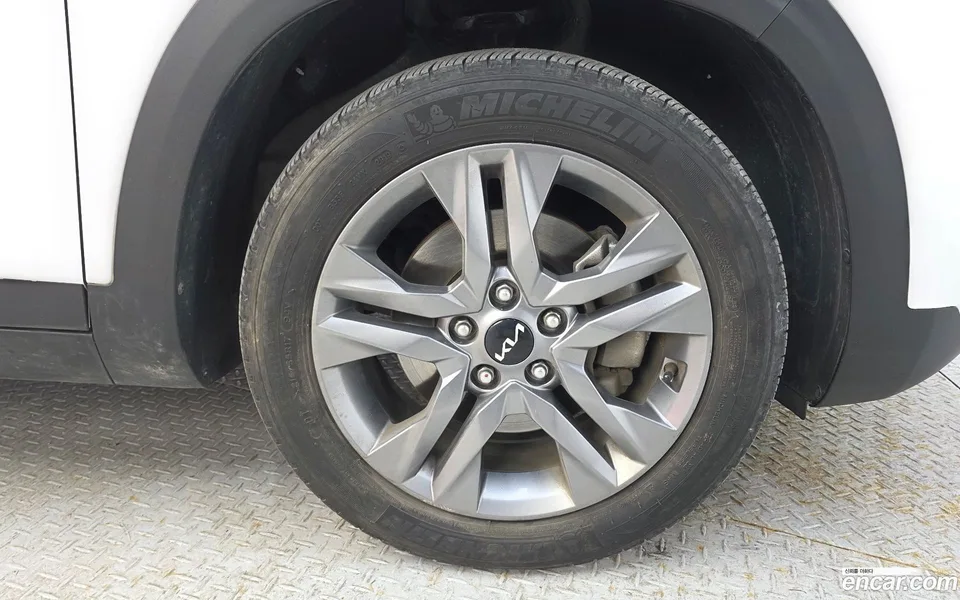 Kia Seltos 1.6 2WD 2022 — миниатюра 2