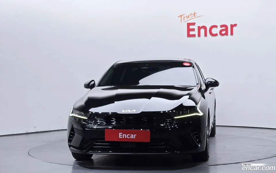 Kia K5 Hybrid 2023 — миниатюра 3