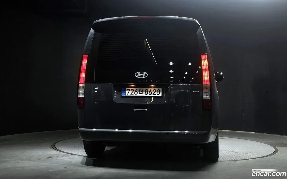 Hyundai Staria 4WD 11 2025 — миниатюра 3
