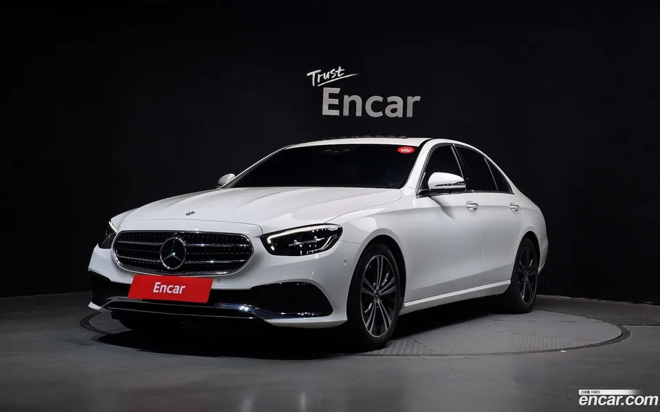 Mercedes-Benz E-Class E250 2022 — фото 1, купить с доставкой в Москву