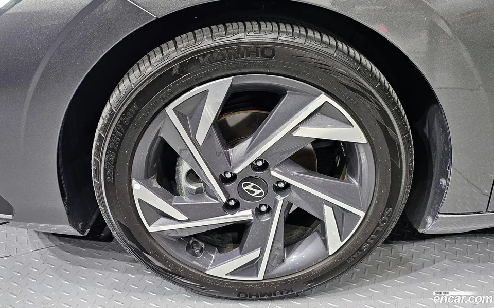 Hyundai Avante CN7 Hybrid 2024 — миниатюра 5