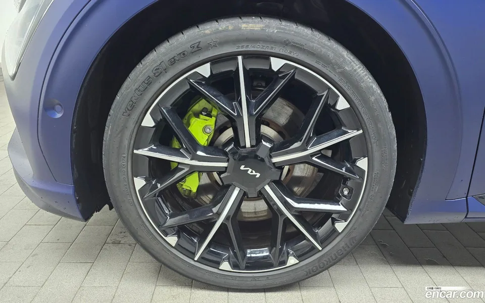 Kia EV6 GT 4WD 2025 — миниатюра 2
