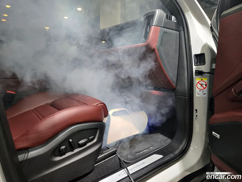 Porsche Cayenne 3.0 2023 — миниатюра 3
