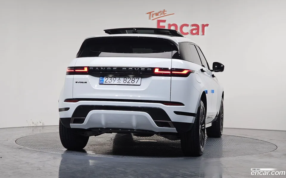 Land Rover Range Rover Evoque P250 SE 2024 — миниатюра 4
