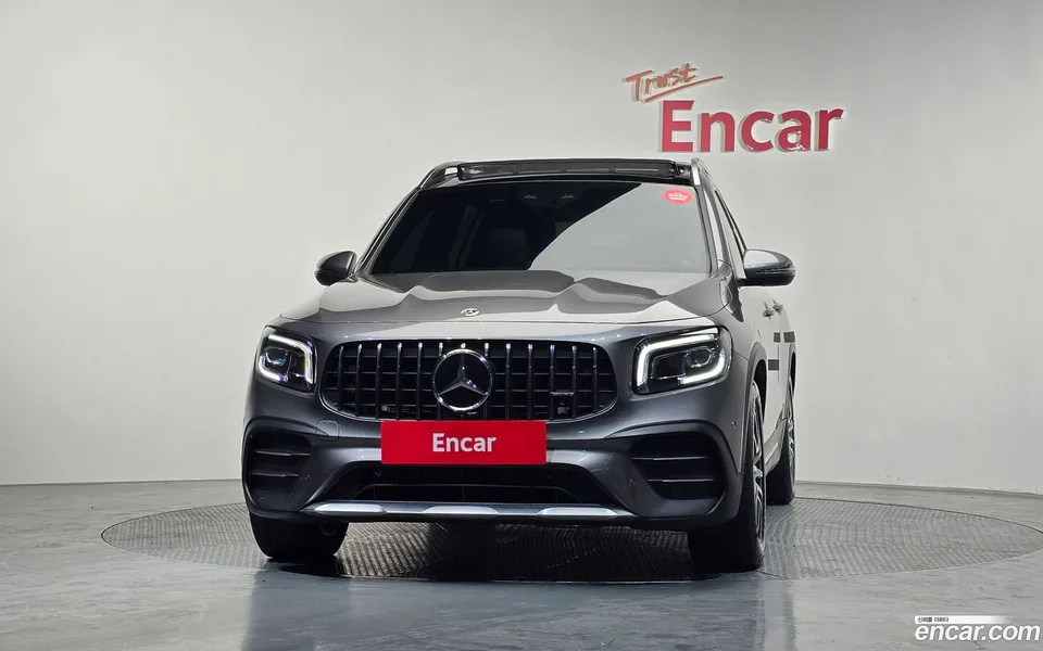 Mercedes-Benz GLB-Class AMG GLB35 4MATIC 2022 — миниатюра 3