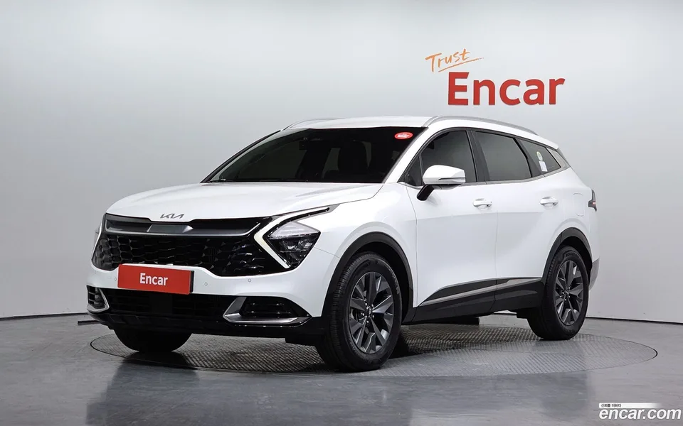 Kia Sportage 1.6 2WD 2022 — фото 1, купить с доставкой в Москву
