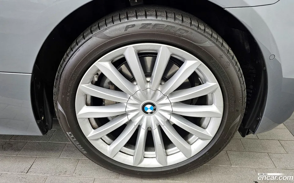 BMW 6 Series GT 630i xDrive 2023 — миниатюра 2
