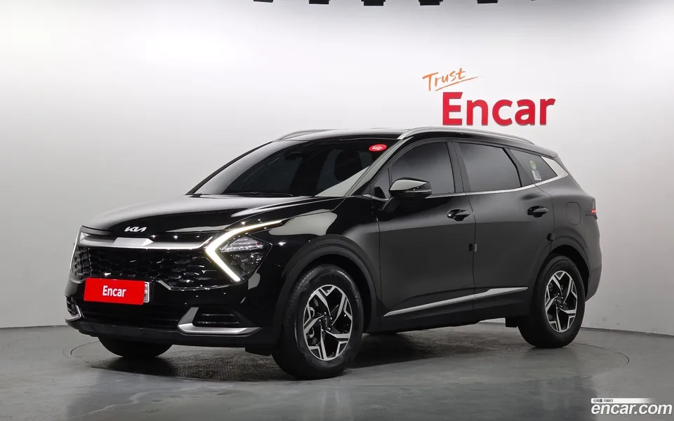 Kia Sportage 2.0 2WD 2022 — фото 1, купить с доставкой в Москву