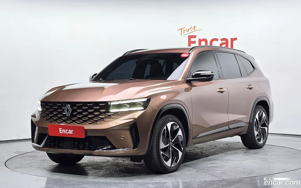Renault Samsung Grand Koleos 1.5 E-TECH 2WD 2024 — фото 1, купить с доставкой в Москву