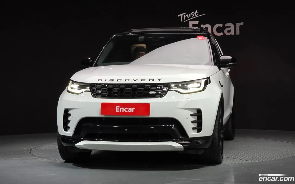 Land Rover Discovery D300 HSE 2024 — миниатюра 3