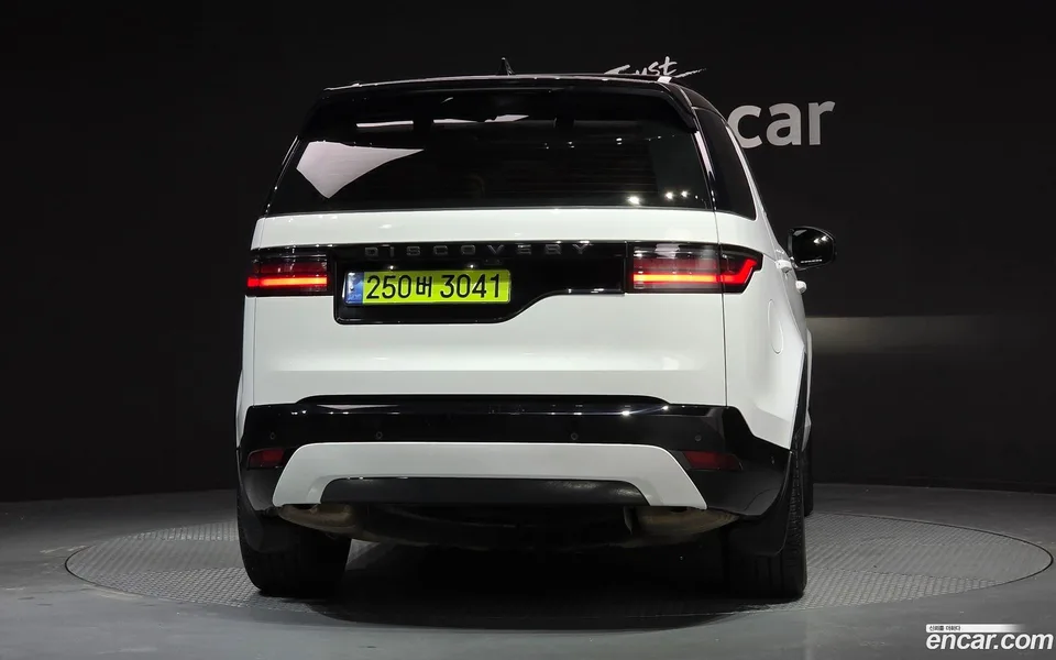Land Rover Discovery D300 HSE 2024 — миниатюра 4