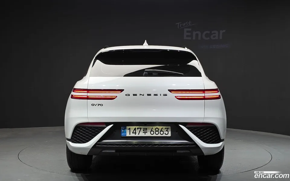 Genesis GV70 2.2 2WD 2022 — миниатюра 4