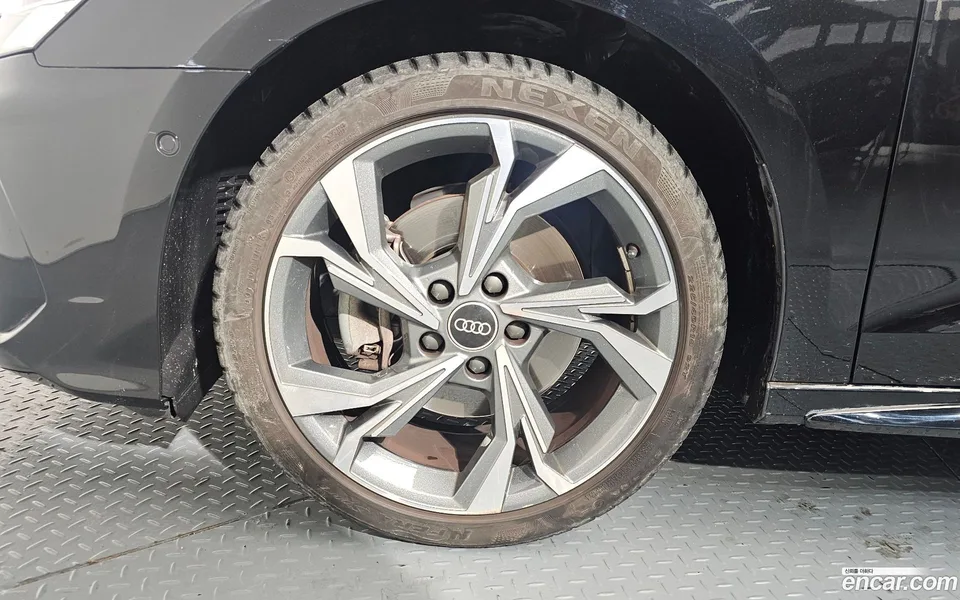 Audi A3 (8Y) 40 TFSI 2023 — миниатюра 2
