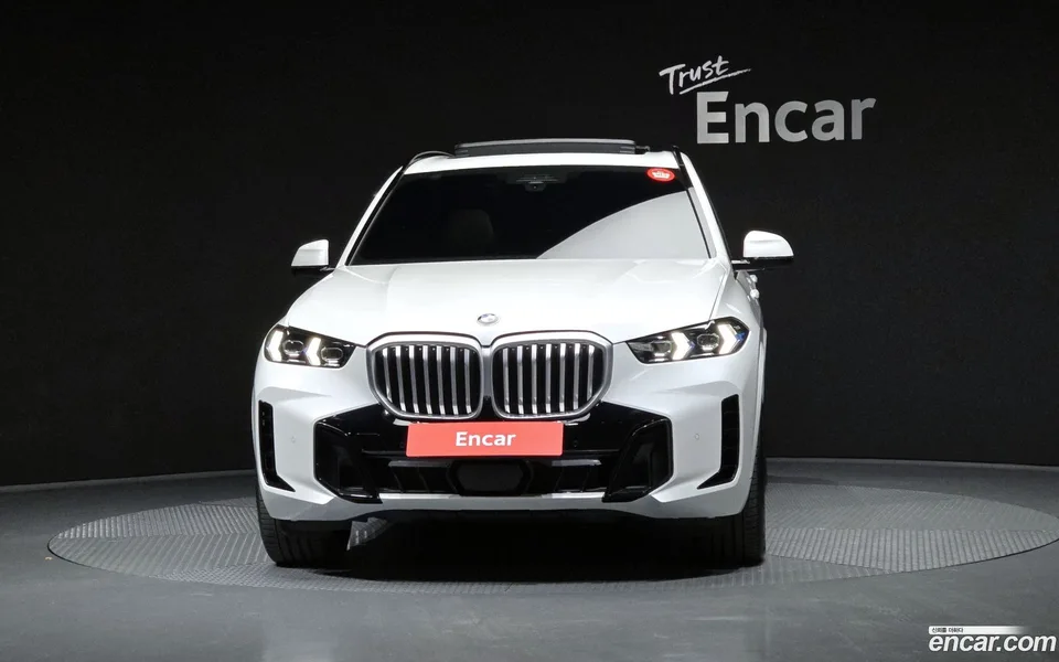 BMW X5 xDrive 40i M 2024 — миниатюра 3