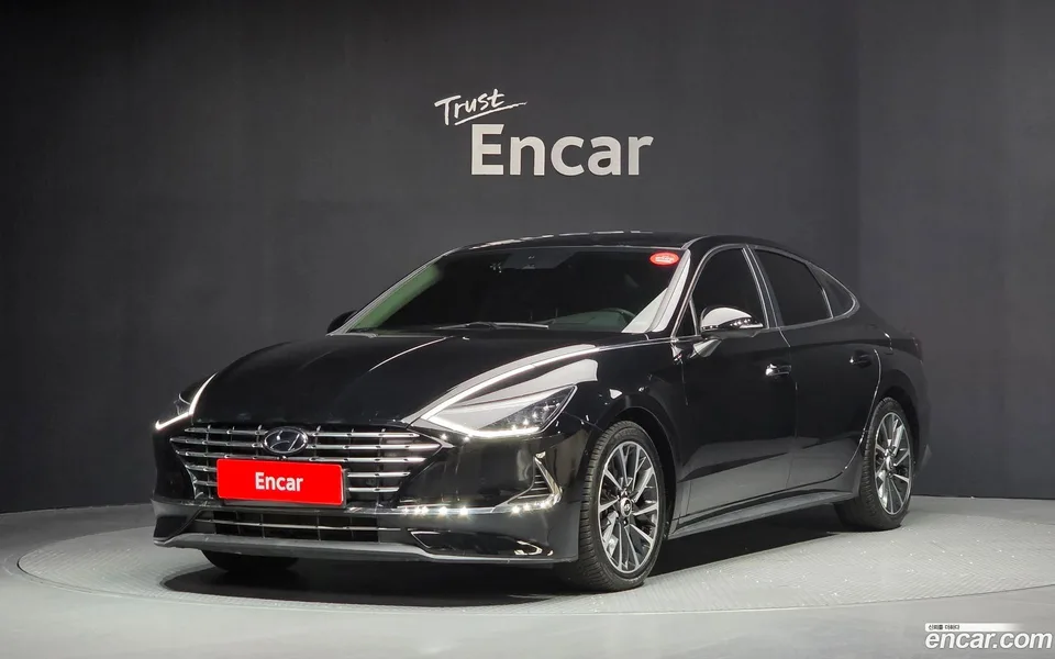 Hyundai Sonata Hybrid 2023 — фото 1, купить с доставкой в Москву