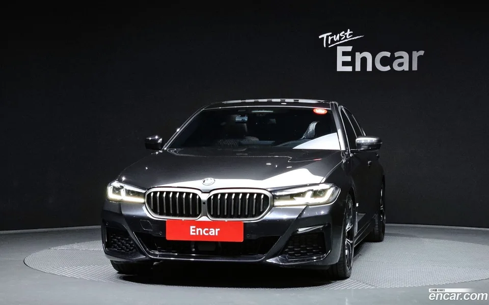BMW 5 Series 530i M 2022 — миниатюра 3