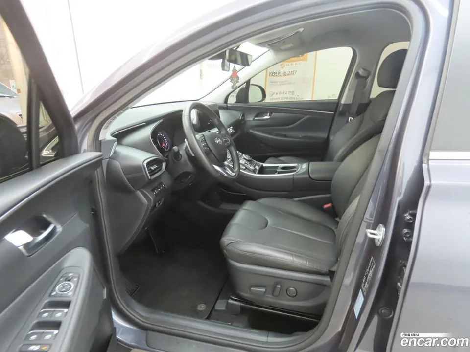 Hyundai SantaFe 2.5T 2WD 2022 — миниатюра 2